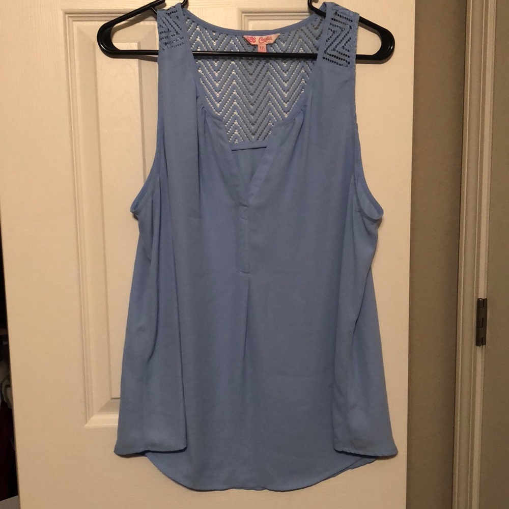Candie’s baby blue tank